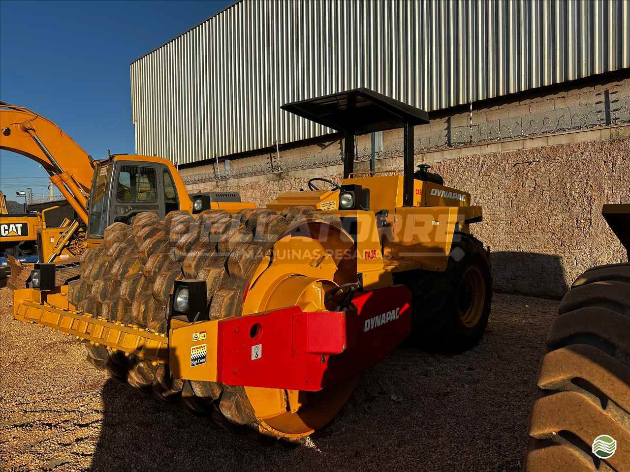 ROLO COMPACTADOR DYNAPAC CA25 DellaTorre Máquinas Pesadas PALMAS TOCANTINS TO